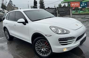 Внедорожник / Кроссовер Porsche Cayenne 2014 в 