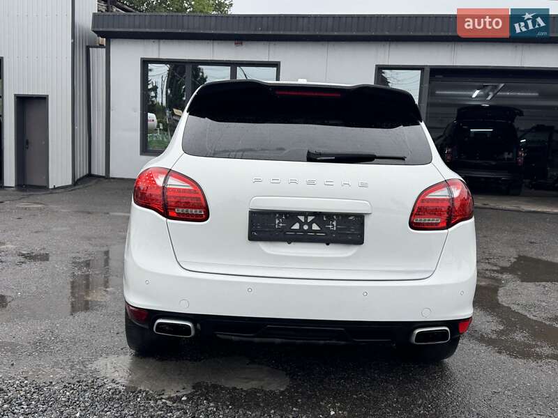 Внедорожник / Кроссовер Porsche Cayenne 2014 в Тернополе
