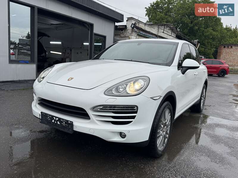 Внедорожник / Кроссовер Porsche Cayenne 2014 в Тернополе
