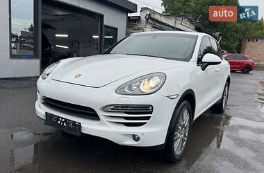 Внедорожник / Кроссовер Porsche Cayenne 2014 в 
