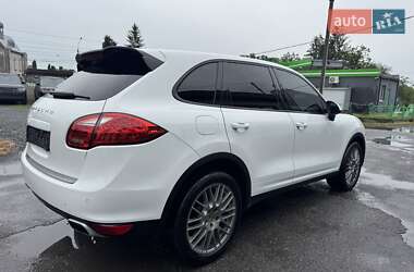 Внедорожник / Кроссовер Porsche Cayenne 2014 в 