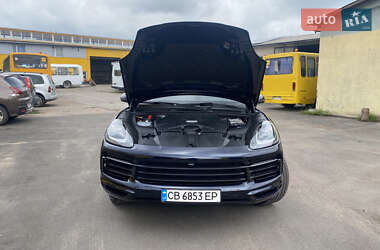 Внедорожник / Кроссовер Porsche Cayenne 2023 в 