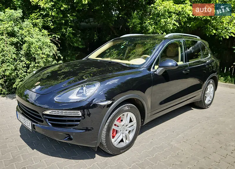 Внедорожник / Кроссовер Porsche Cayenne 2011 в 