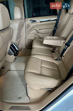Позашляховик / Кросовер Porsche Cayenne 2013 в 