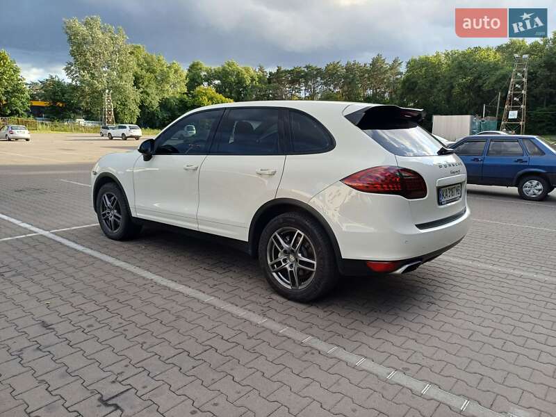 Внедорожник / Кроссовер Porsche Cayenne 2011 в Чернигове