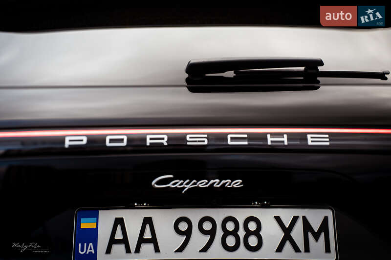 Позашляховик / Кросовер Porsche Cayenne 2019 в Києві