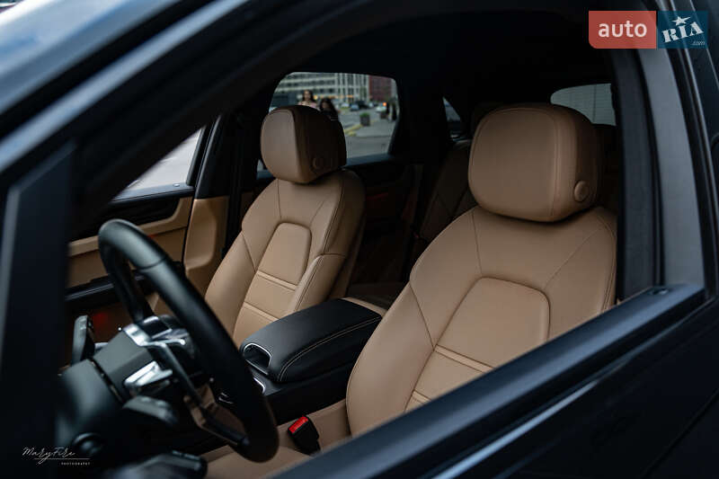 Позашляховик / Кросовер Porsche Cayenne 2019 в Києві