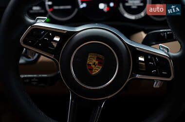 Внедорожник / Кроссовер Porsche Cayenne 2019 в 
