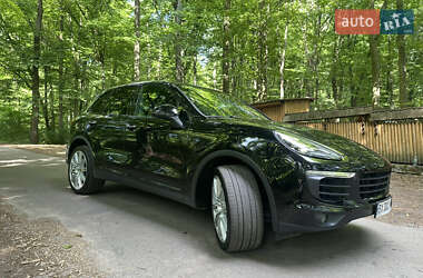 Позашляховик / Кросовер Porsche Cayenne 2017 в 