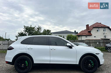Внедорожник / Кроссовер Porsche Cayenne 2014 в 