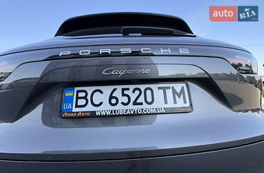 Внедорожник / Кроссовер Porsche Cayenne 2019 в 