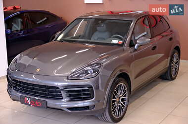 Внедорожник / Кроссовер Porsche Cayenne 2020 в 