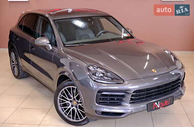 Внедорожник / Кроссовер Porsche Cayenne 2020 в 
