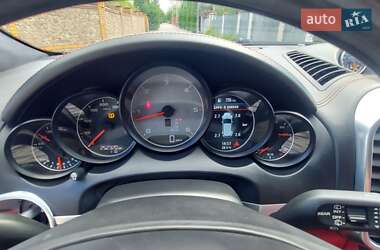 Внедорожник / Кроссовер Porsche Cayenne 2013 в 
