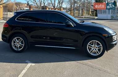 Внедорожник / Кроссовер Porsche Cayenne 2014 в 