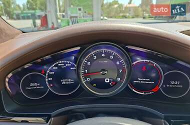 Позашляховик / Кросовер Porsche Cayenne 2018 в 