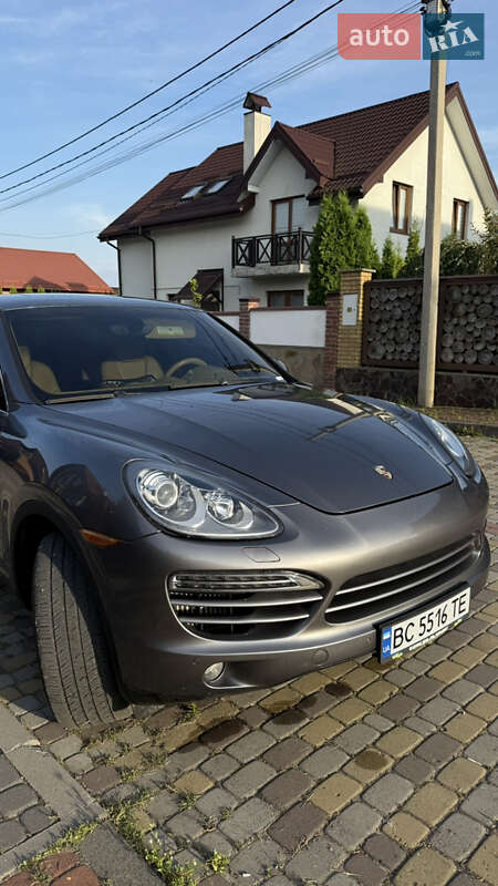 Позашляховик / Кросовер Porsche Cayenne 2013 в Львові