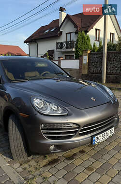 Внедорожник / Кроссовер Porsche Cayenne 2013 в 