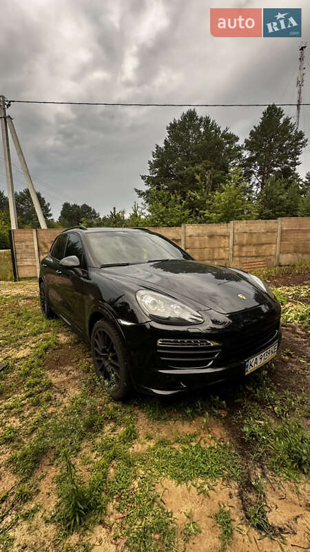 Внедорожник / Кроссовер Porsche Cayenne 2012 в Киеве