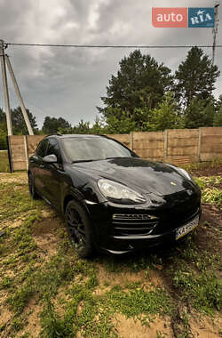 Внедорожник / Кроссовер Porsche Cayenne 2012 в 