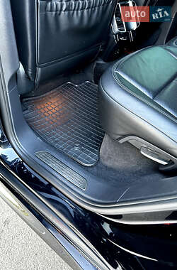 Внедорожник / Кроссовер Porsche Cayenne 2012 в 