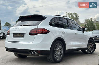 Внедорожник / Кроссовер Porsche Cayenne 2012 в 