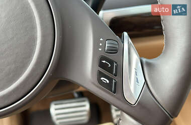 Внедорожник / Кроссовер Porsche Cayenne 2012 в 