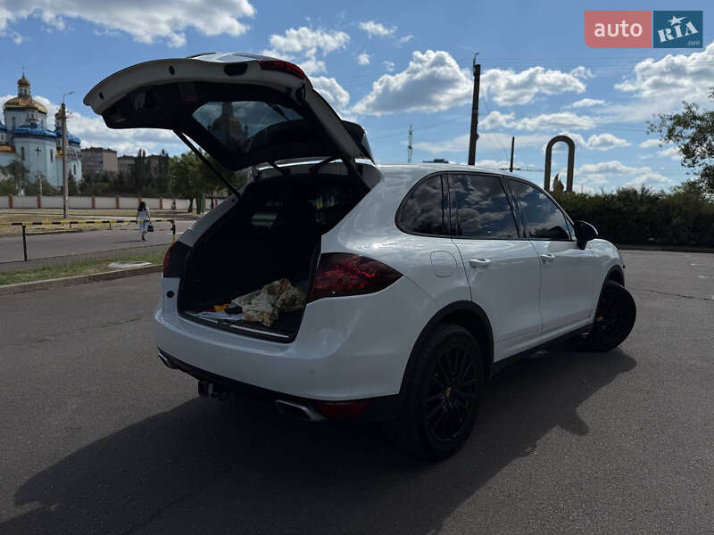 Позашляховик / Кросовер Porsche Cayenne 2013 в Кривому Розі