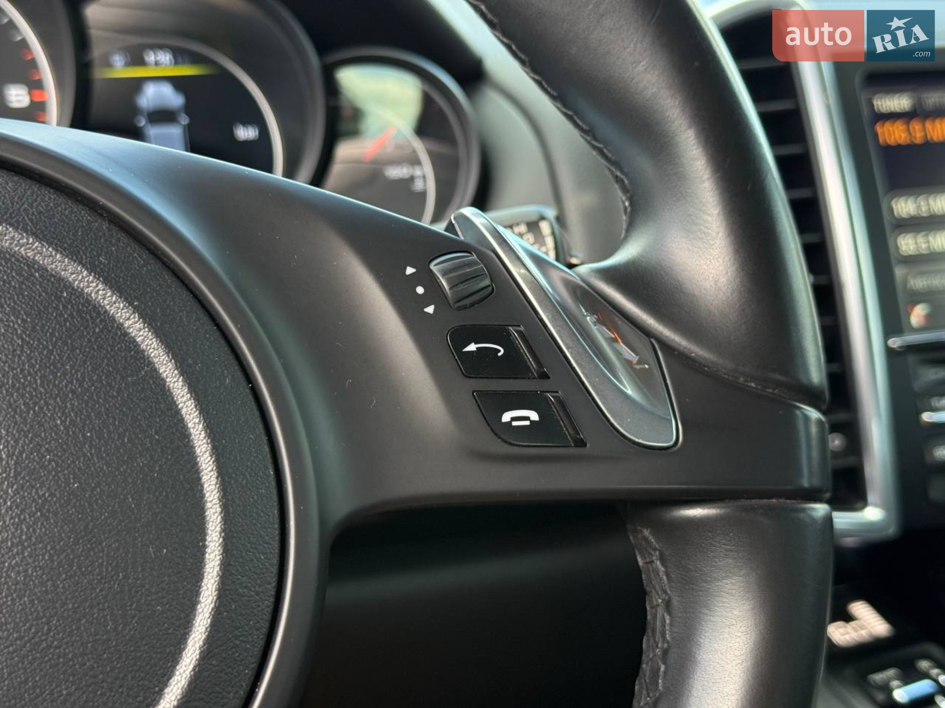 2013 Porsche Cayenne - мініатюра 31