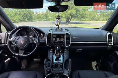 Внедорожник / Кроссовер Porsche Cayenne 2013 в 