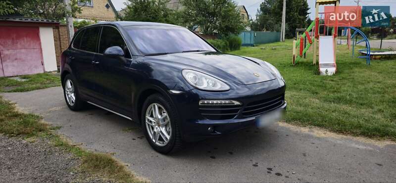 Позашляховик / Кросовер Porsche Cayenne 2014 в 