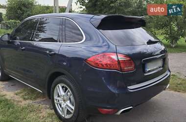 Позашляховик / Кросовер Porsche Cayenne 2014 в 