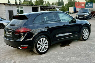 Позашляховик / Кросовер Porsche Cayenne 2011 в 
