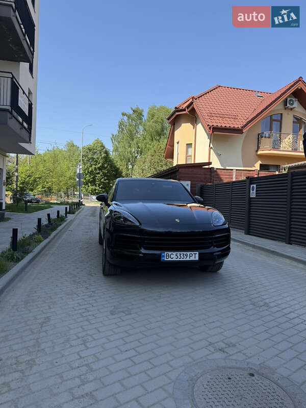 Внедорожник / Кроссовер Porsche Cayenne 2019 в Львове
