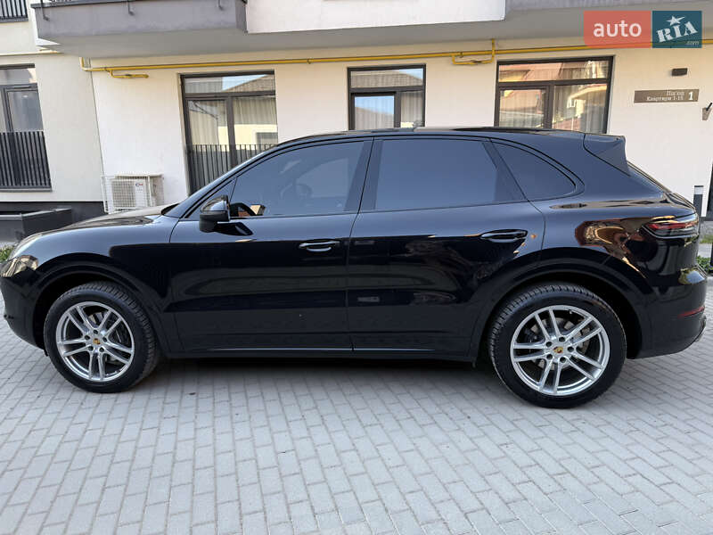 Внедорожник / Кроссовер Porsche Cayenne 2019 в Львове
