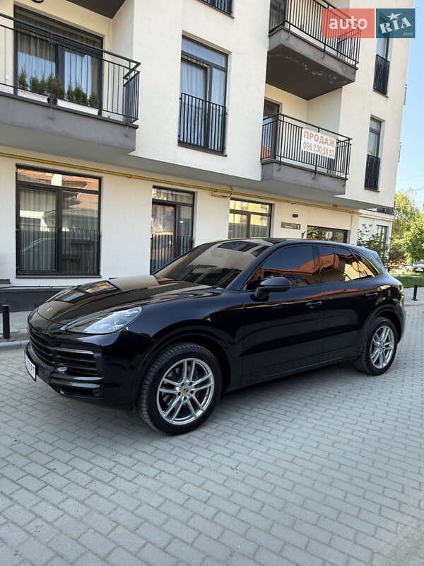 Внедорожник / Кроссовер Porsche Cayenne 2019 в Львове