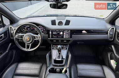 Внедорожник / Кроссовер Porsche Cayenne 2019 в 