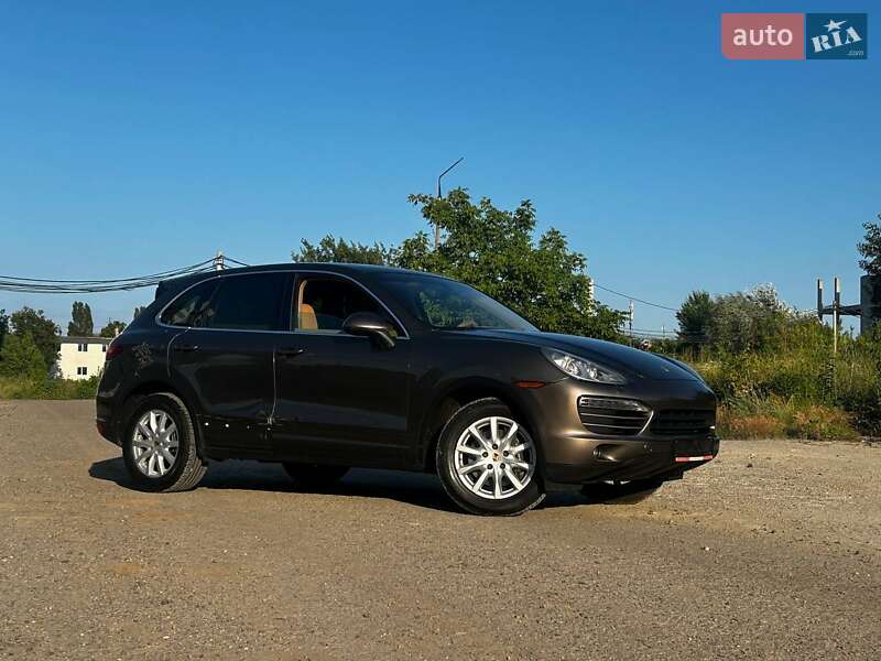 Позашляховик / Кросовер Porsche Cayenne 2013 в Харкові