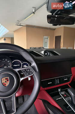 Внедорожник / Кроссовер Porsche Cayenne 2019 в 