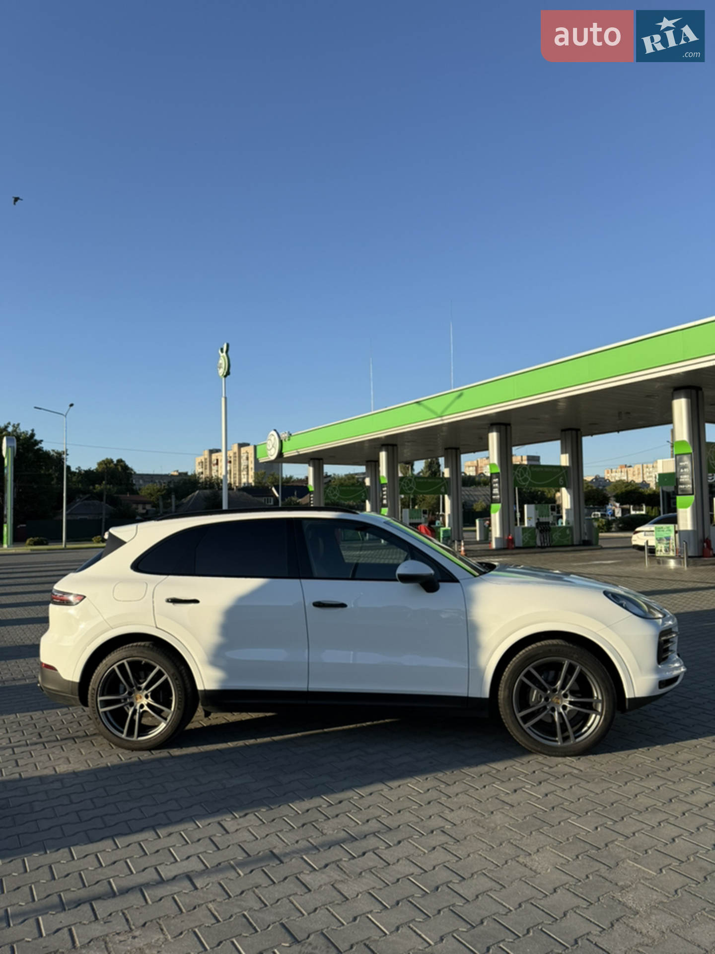 2019 Porsche Cayenne - мініатюра 3