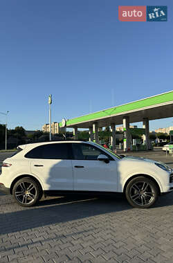 Внедорожник / Кроссовер Porsche Cayenne 2019 в 