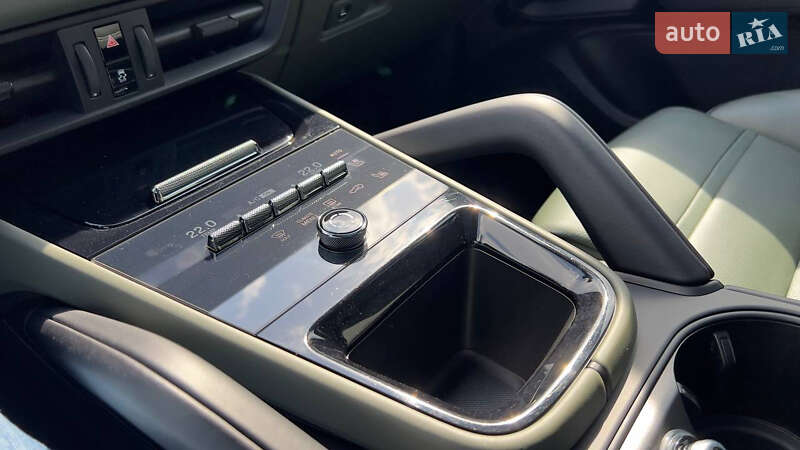 Внедорожник / Кроссовер Porsche Cayenne 2023 в Виннице