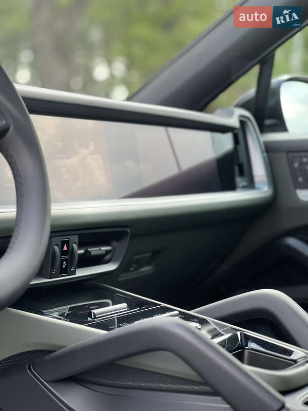 Внедорожник / Кроссовер Porsche Cayenne 2023 в Виннице