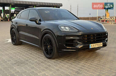 Внедорожник / Кроссовер Porsche Cayenne 2023 в 