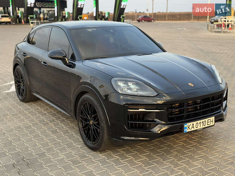 Внедорожник / Кроссовер Porsche Cayenne 2023 в 