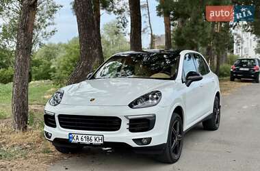 Позашляховик / Кросовер Porsche Cayenne 2013 в Києві