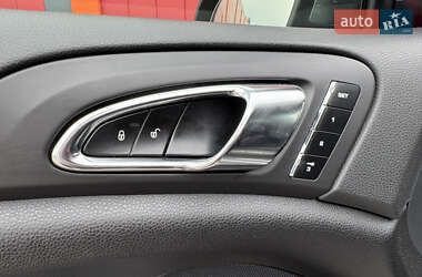 Позашляховик / Кросовер Porsche Cayenne 2012 в 