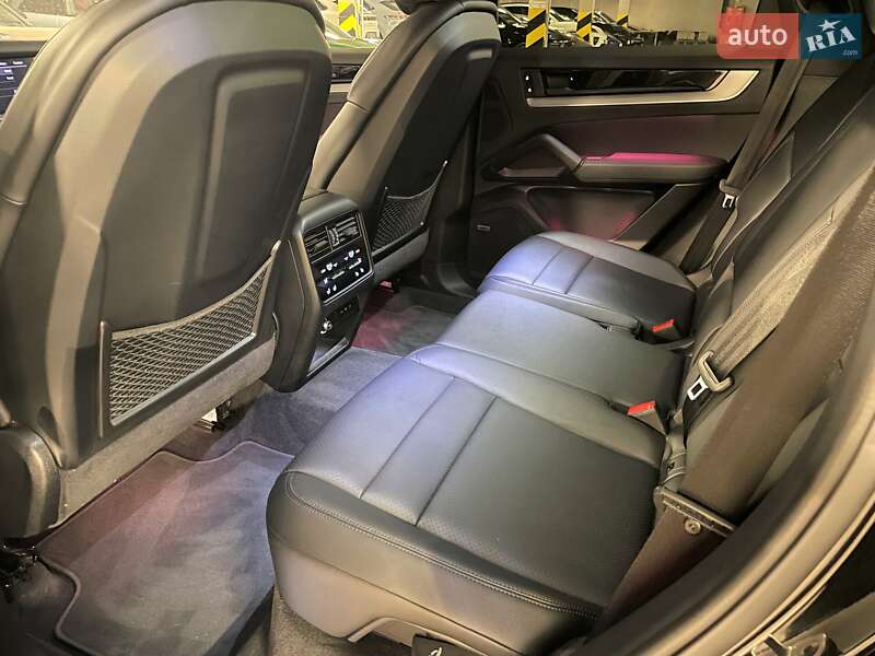 Внедорожник / Кроссовер Porsche Cayenne 2023 в Киеве фото 32 Внедорожник / Кроссовер Porsche Cayenne 2023 в Киеве