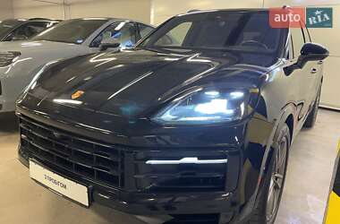 Внедорожник / Кроссовер Porsche Cayenne 2023 в 