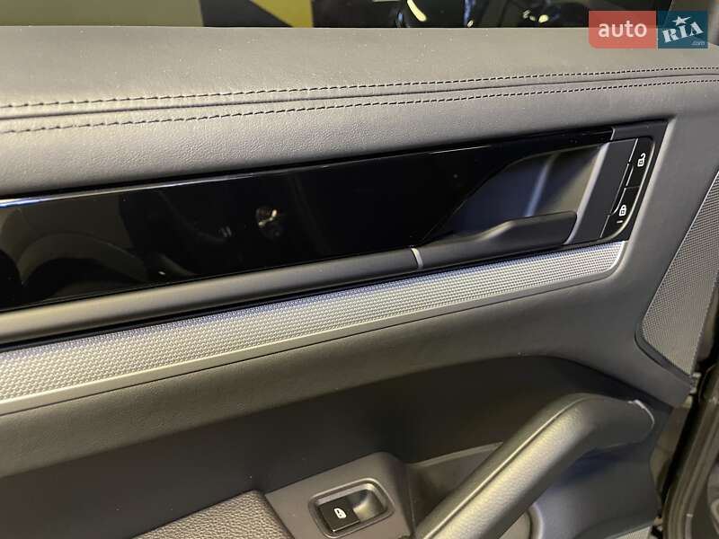 Внедорожник / Кроссовер Porsche Cayenne 2023 в Киеве фото 58 Внедорожник / Кроссовер Porsche Cayenne 2023 в Киеве